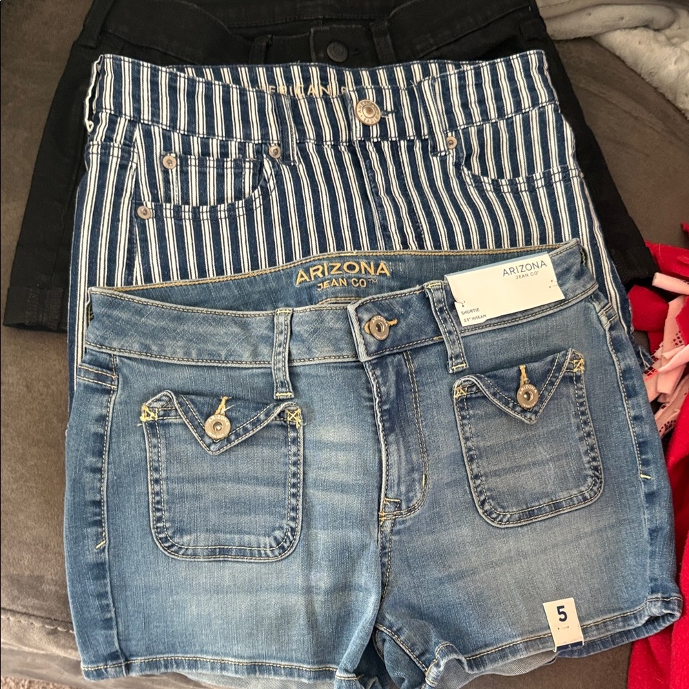 Arizona Jean Company Light Blue Denim Shorts